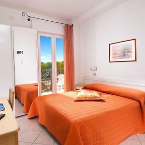 Camera con letto queen size